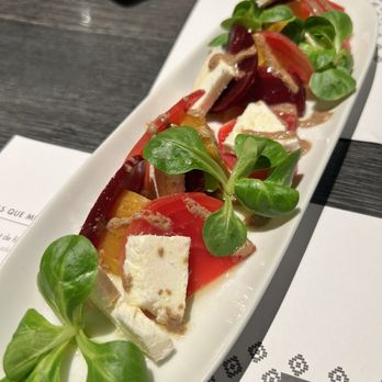 Vinitus - Beet salad - Tapas Bars Near Me - Barcelona, B