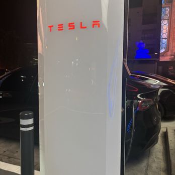 Tesla Diner - Diners Near Me - West Hollywood, California Tesla Diner - Diners Near Me - West Hollywood, California