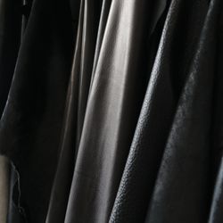 Italo Leather - Beautiful black Leather | The epitome of effortless style