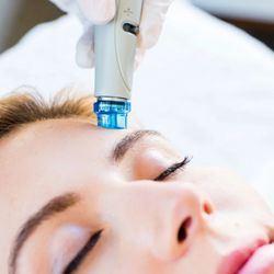 Cozy Wellness Beauty Spa - Hydra-Facial