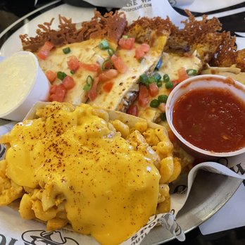 Outlaw BBQ - Pulled Pork Quesadillas w/Mac n Cheese Side - Barbeque Near Me - Spokane, Washington
