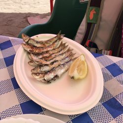 Chiringuito Sicsù - The classic of a chiringuito: espetos