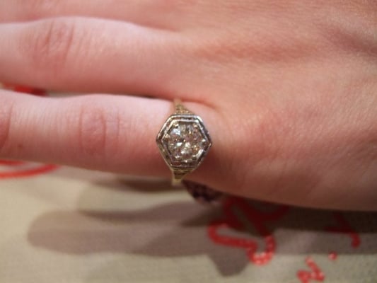 Pippin Vintage Jewelry by null