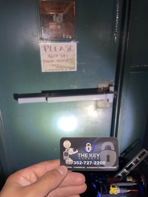 Commercial Business Lockouts and Keys - At The Key Experts, we understand the urgency and disruption that commercial lockouts can cause for businesses. Our dedicated team is trained to handle these situations efficiently and discreetly, ensuring minimal downtime and maintaining the security of your premises. Armed with advanced tools and technology, our technicians can swiftly address commercial lockouts without causing damage to your locks or doors.

We serve a diverse range of commercial clients, from small offices to large corporate facilities, providing tailored solutions to meet their unique security requirements. Beyond emergency lockout services, our comprehensive commercial locksmith offerings include re-keying, master key systems, and high-security locks. Our fully equipped mobile units are ready to respond promptly to your call, delivering quick and reliable service to restore the smooth operation of your business. Trust The Key Experts for professional and secure solutions to all your commercial lockout and locksmith needs, ensuring the safety and accessibility of your business premises.