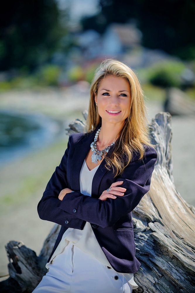 PNW LUXURY REAL ESTATE HAWKINS POE Real Estate Agents 8815 N Harborview Dr, Gig Harbor, WA