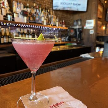 El Galleon - Cosmopolitan - American Near Me - Avalon, California