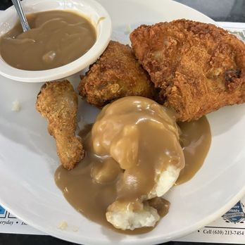 Downingtown Diner - Fried chicken with mashed potatoes and EXTRA gravy. - Diners Near Me - Downingtown, Pennsylvania