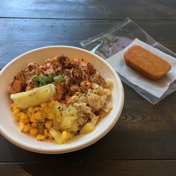 The Poke Guy - Spicy Tuna Aburi Plate Lunch + Butter Mochi - Poke Near Me - Vancouver, British Columbia