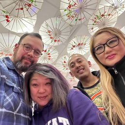We be cute with all the umbrellas...