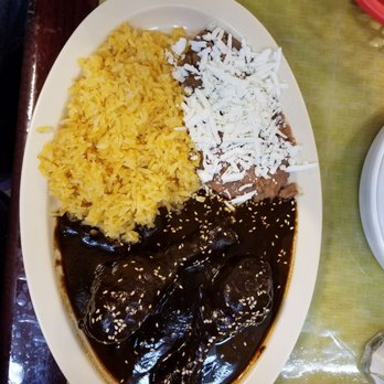 Cemitas Poblanas En Bell - Mole con Pollo - Mexican Near Me - Bell, California