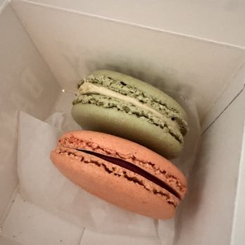 Bouchon Bakery - Raspberry and pistachio macaroon - Bakeries Near Me - Yountville, California Bouchon Bakery - Raspberry and pistachio macaroon - Bakeries Near Me - Yountville, California