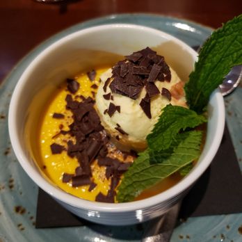Oaken Bistro Bar - Pumpkin Crème Brûlée served with pecan praline ice cream and chocolate shavings - New American Near Me - Lake Forest, Illinois