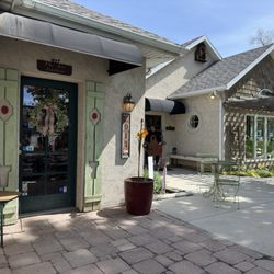 Garden Espresso - Outside