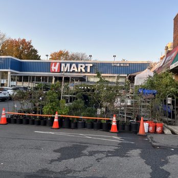 H Mart - Union - Outside - Grocery Near Me - Flushing, New York H Mart - Union - Outside - Grocery Near Me - Flushing, New York