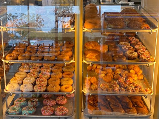 Surfin Donuts by null
