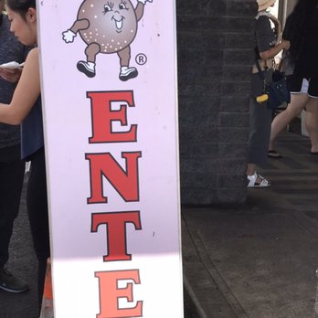 Leonard's Bakery - Enter here - Bakeries Near Me - Honolulu, Hawaii