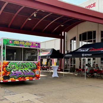 Truck Centers - RV Dealers Near Me - Morton, Illinois Truck Centers - RV Dealers Near Me - Morton, Illinois