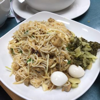Kai Burmese Cuisine - Nan Tee Tot - noodles with pork - Burmese Near Me - Tulsa, Oklahoma Kai Burmese Cuisine - Nan Tee Tot - noodles with pork - Burmese Near Me - Tulsa, Oklahoma