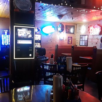 Eagle Creek Saloon - Breakfast and lunch specials daily. New kitchen manager. Hope things change for the better. - Sports Bars Near Me - Eagle Creek, Oregon Eagle Creek Saloon - Breakfast and lunch specials daily. New kitchen manager. Hope things change for the better. - Sports Bars Near Me - Eagle Creek, Oregon