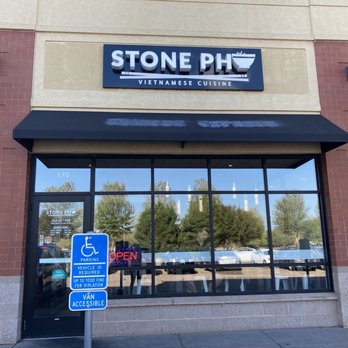 Stone Pho - Restuarant Front - Vietnamese Near Me - Blaine, Minnesota
