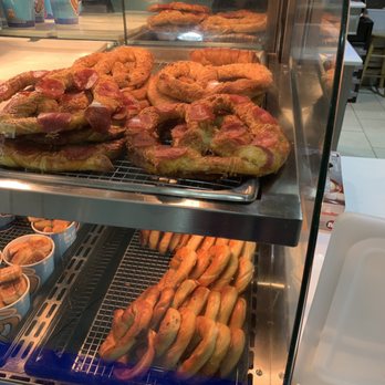 Auntie Anne's - Food! - Pretzels Near Me - Auburn, Washington Auntie Anne's - Food! - Pretzels Near Me - Auburn, Washington