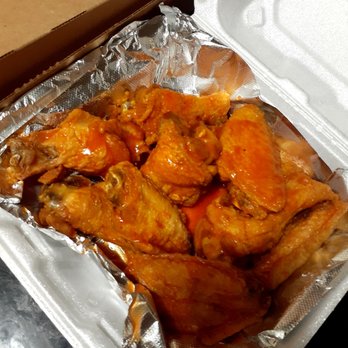 Gianna's Pizza Center - Medium flavored wings (before reheat) - Pizza Near Me - Plantation, Florida Gianna's Pizza Center - Medium flavored wings (before reheat) - Pizza Near Me - Plantation, Florida