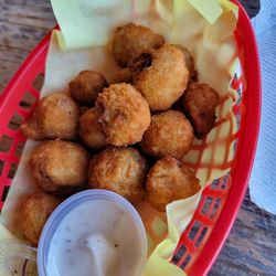 Reverend Jim's Dam Pub - Fried mushrooms