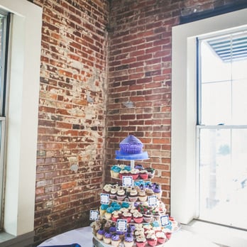 Chez Hay Catering - Cupcake corner - Venues & Event Spaces Near Me - Lincoln, Nebraska