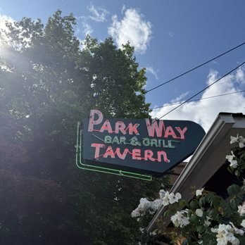 Parkway Tavern - Pubs Near Me - Tacoma, Washington