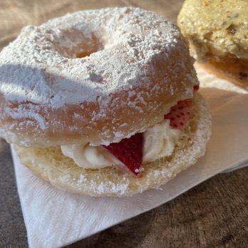 Hero - Homewood - Donuts Near Me - Birmingham, Alabama Hero - Homewood - Donuts Near Me - Birmingham, Alabama