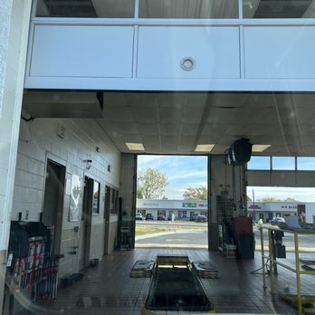 Jiffy Lube - Even the bays were spotless! - Oil Change Stations Near Me - Carmel, Indiana
