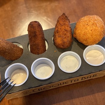 Dos Croquetas - 305 croquetta, buffalo crack chicken croquetta, Mac n cheese n bacon croquetta, Mexican street corn croquetta and their sauces - Bakeries Near Me - Miami, Florida Dos Croquetas - 305 croquetta, buffalo crack chicken croquetta, Mac n cheese n bacon croquetta, Mexican street corn croquetta and their sauces - Bakeries Near Me - Miami, Florida