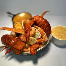 The Bayou - Bayou WeHo serves Cajun seafood boils, lobster rolls & shrimp with Southern spice & late-night flair--open daily till 2AM in West Hollywood.