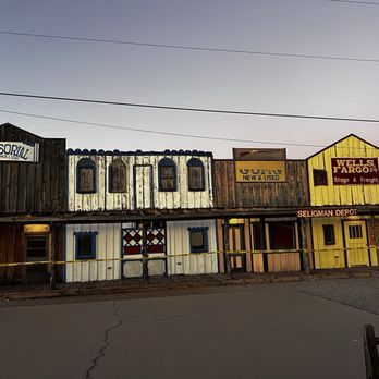 The Roadkill Cafe - American Near Me - Seligman, Arizona