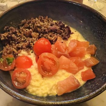 BiBiche - Scramble Eggs/Truffle Oil, Gravlax & organic Quinoa Salad - Breakfast & Brunch Near Me - Paris