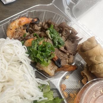 Saigon Brothers - Vermicelli with beef and shrimp , comes with one egg roll - Vietnamese Near Me - Northridge, California Saigon Brothers - Vermicelli with beef and shrimp , comes with one egg roll - Vietnamese Near Me - Northridge, California
