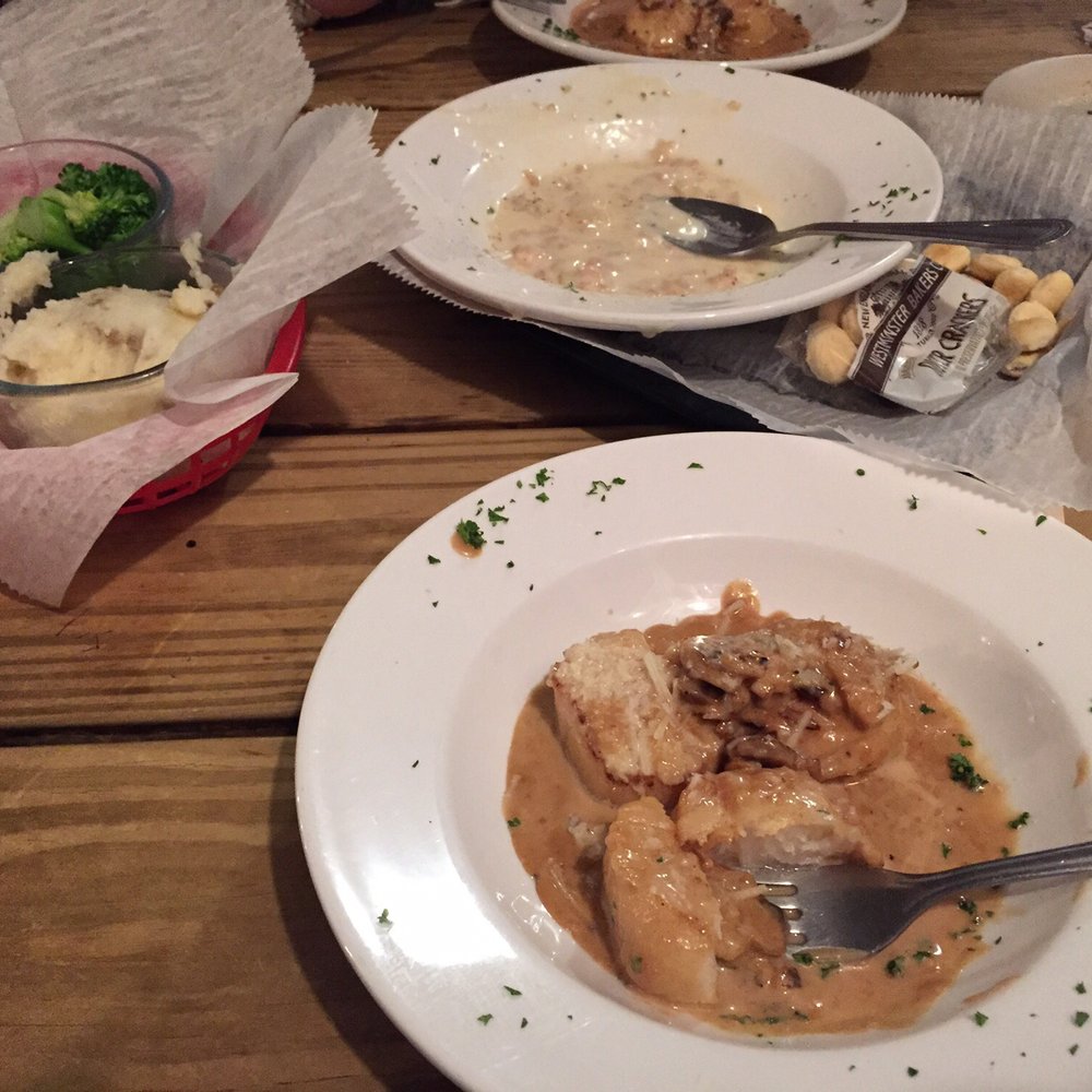 Turtle Shack - Clam chowder and scallops with mushroom sherry sauce - Seafood Near Me - Palm Coast, Florida Turtle Shack - Clam chowder and scallops with mushroom sherry sauce - Seafood Near Me - Palm Coast, Florida