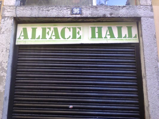 Alface Hall Hostel & Bar by null