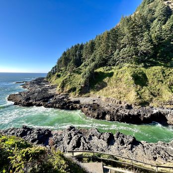 Devil's Churn - Devils Churn was colorful for late afternoon back over the summertime. - Parks Near Me - Yachats, Oregon