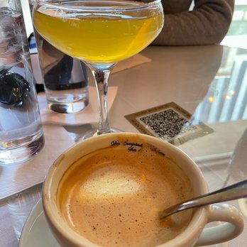 Cafe Intermezzo - Intermezzo Cappuccino - Coffee & Tea Near Me - Nashville, Tennessee