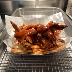 The Stuft Bird - Plain Jane's with Tweet's mild sauce.