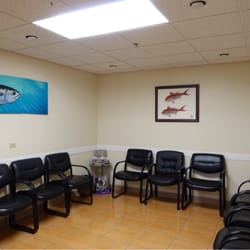 Kuo Philip H MD - The waiting room area