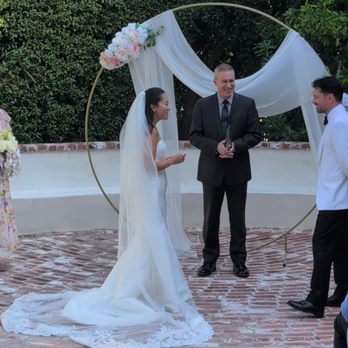 Wedding Officiant Jon - Officiants Near Me