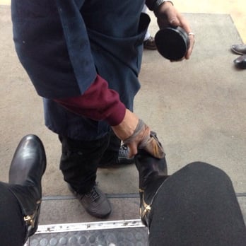 Union Station - The shine man in process. - Shopping Centers Near Me - Washington, DC, District of Columbia
