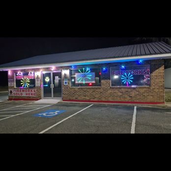Cricket’s Fireworks and Storage - Fireworks Near Me - Conway, South Carolina Cricket’s Fireworks and Storage - Fireworks Near Me - Conway, South Carolina
