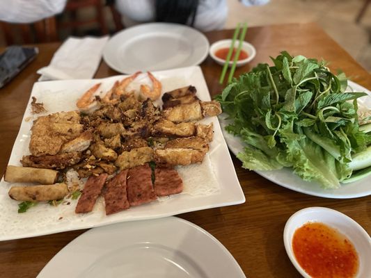 Binh Minh Quan by null