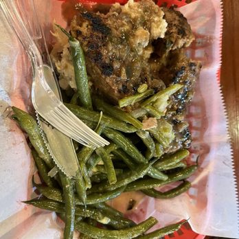 Clyde's Corner - The food here is brilliant! And the service is always friendly. I love this place! - Bars Near Me - New Orleans, Louisiana