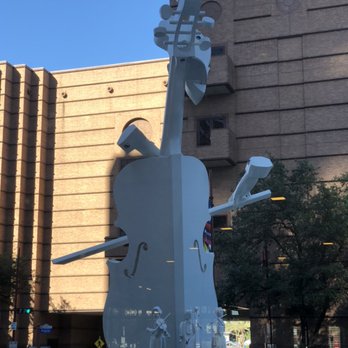 Longworth Law Firm - Our offices are located in The Lyric Tower in Downtown Houston - Divorce & Family Law Near Me - Houston, Texas Longworth Law Firm - Our offices are located in The Lyric Tower in Downtown Houston - Divorce & Family Law Near Me - Houston, Texas