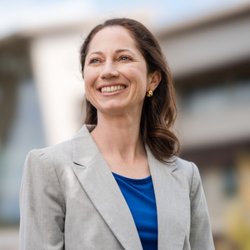 Chattanooga Periodontics & Dental Implants - Dr. Elizabeth Felts Randall, DMD, MS