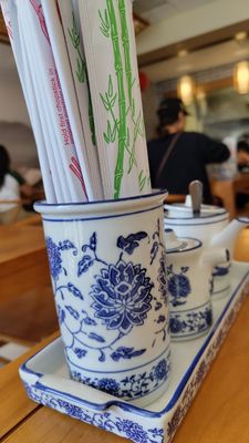 Mian noodles and dumplings by null